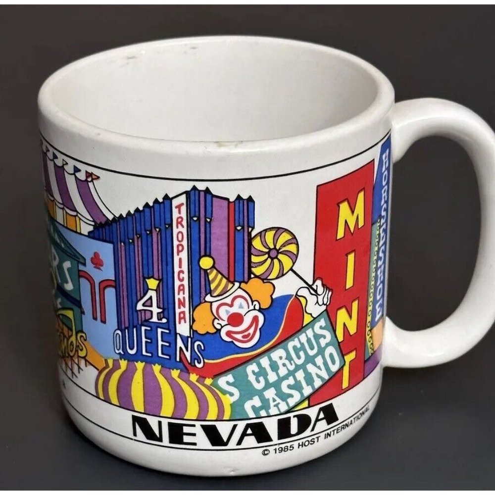 Las Vegas Casinos Hotels‎ Strip  Landmarks Mug 18oz Host International 1985